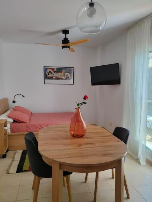 Estudio 52 Malaga Centrico Parking Gratuito Διαμέρισμα Εξωτερικό φωτογραφία
