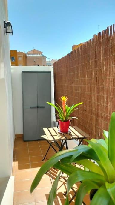 Estudio 52 Malaga Centrico Parking Gratuito Διαμέρισμα Εξωτερικό φωτογραφία