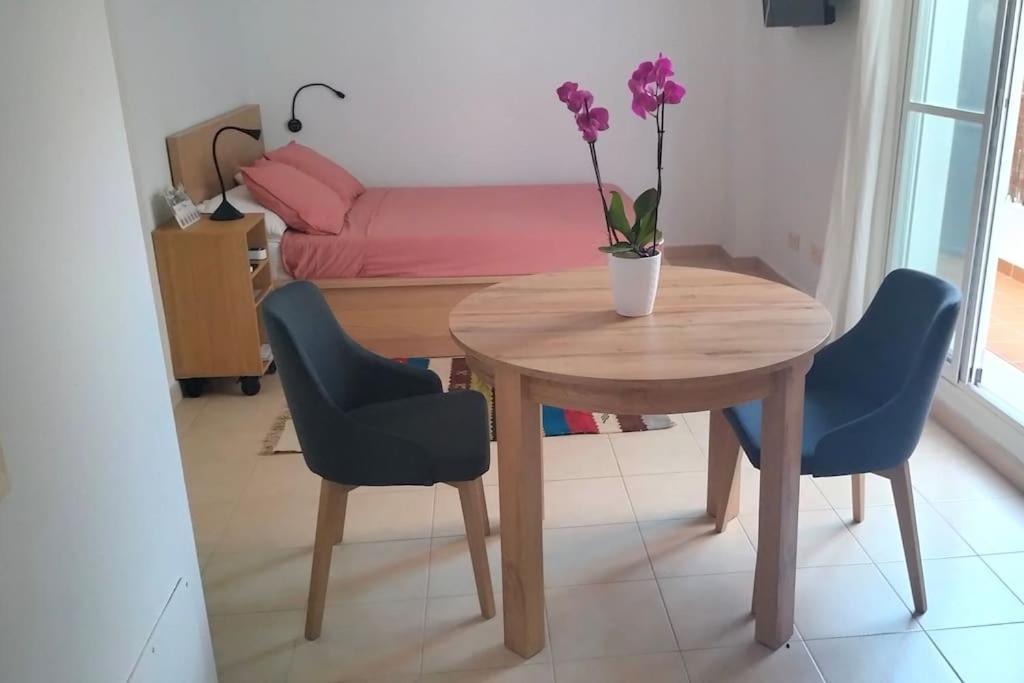 Estudio 52 Malaga Centrico Parking Gratuito Διαμέρισμα Εξωτερικό φωτογραφία